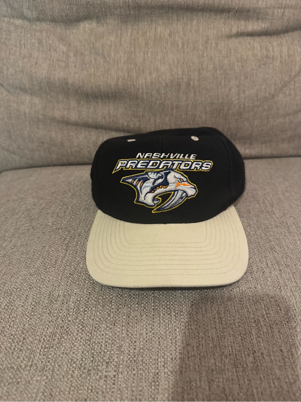 Nashville Predators Black and Cream Snapback VINTAGE